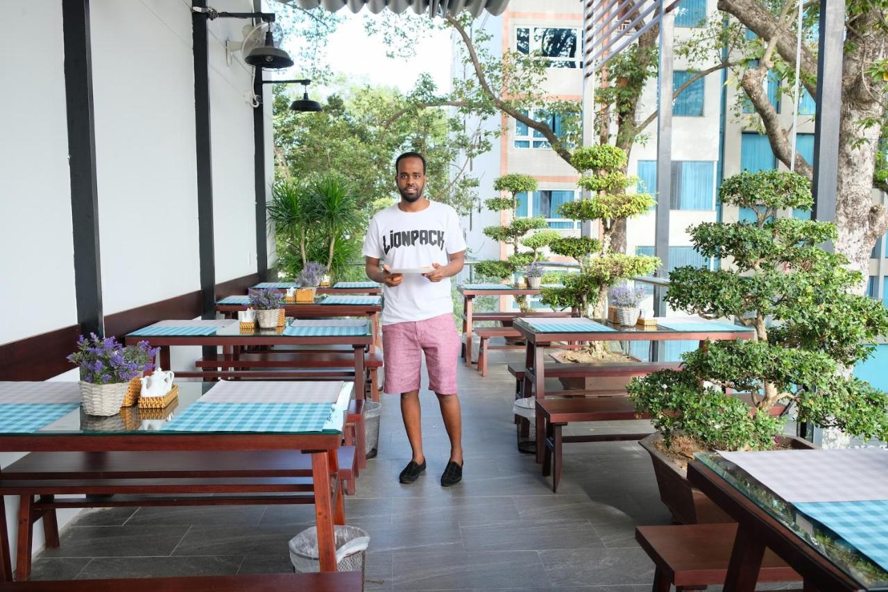 The Umi Hotel Ho Chi Minh-stad Buitenkant foto